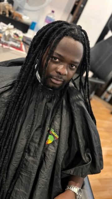 Rastas compridas com extensões